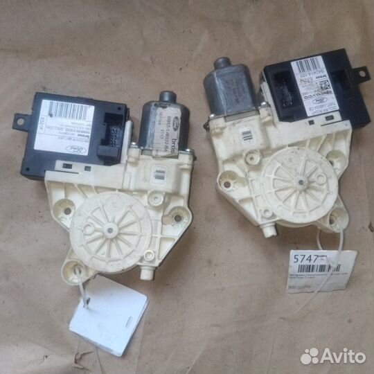 Моторчик Стеклоподъемника задний правый Ford Focus