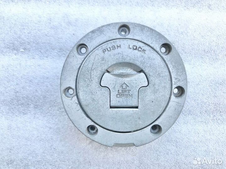 Honda CBR919RR Fireblade крышка бака без ключа