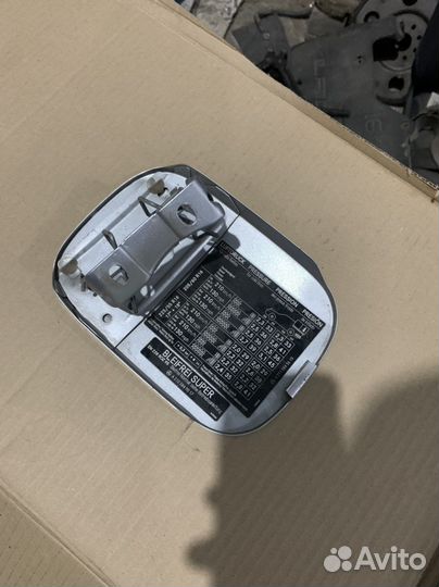 Лючок бензобака Mercedes E 211