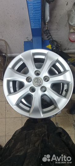 Toyota camry диски r 16