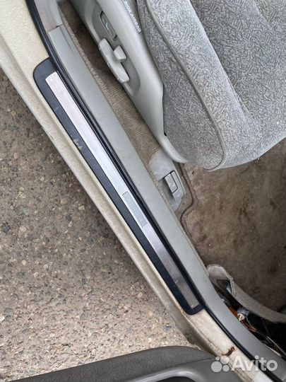 Накладки порогов внутренние Toyota Mark 2 100