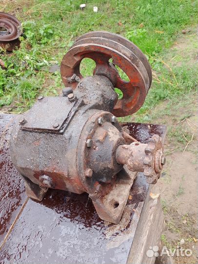 Угловой редуктор