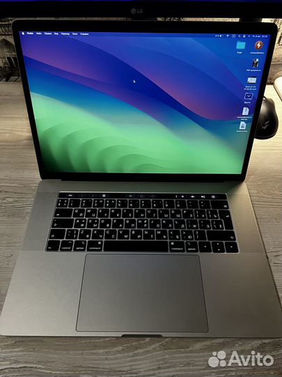 Macbook Pro 15 2018 (i7/16/250)