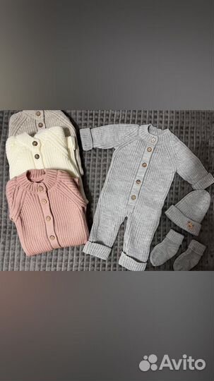 Вязаный комбинезон для мальчика и девочки комплект