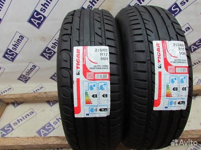 Tigar UHP Ultra High Performance 215/60 R17 99H