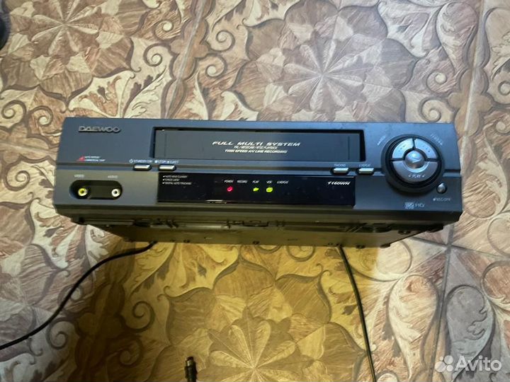 Магнитофон Daewoo
