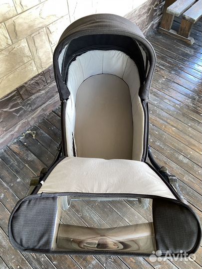 Коляска 2 в 1 Roan Bass Next Classic