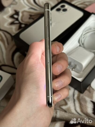 iPhone 11 Pro, 64 ГБ