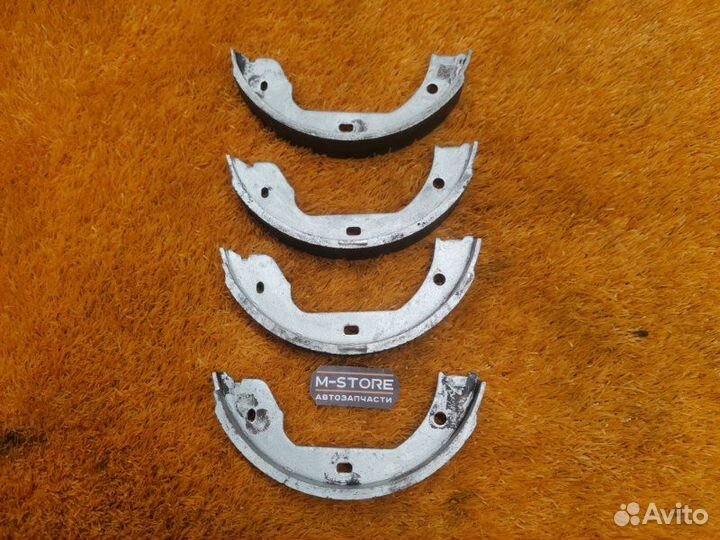 Колодки ручника задние Bmw 6-Series E63 N62B44A