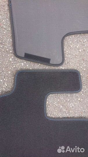 Коврики в салон Peugeot 3008 1 / 2 (Оригинал)
