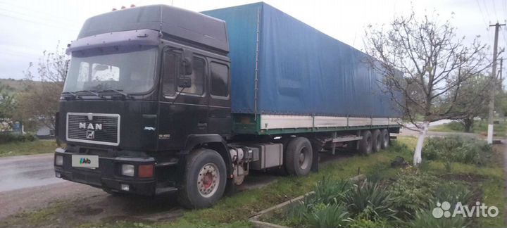 MAN 19.422 с полуприцепом, 1995