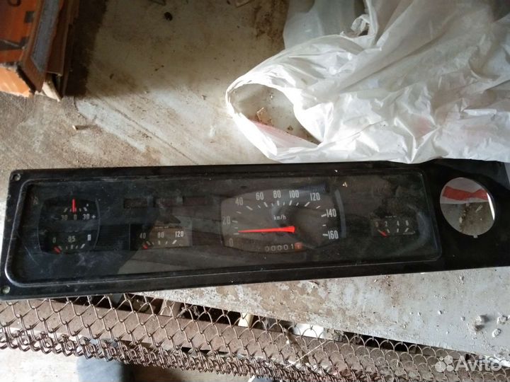 Приборная панель на Волгу (газ 24)