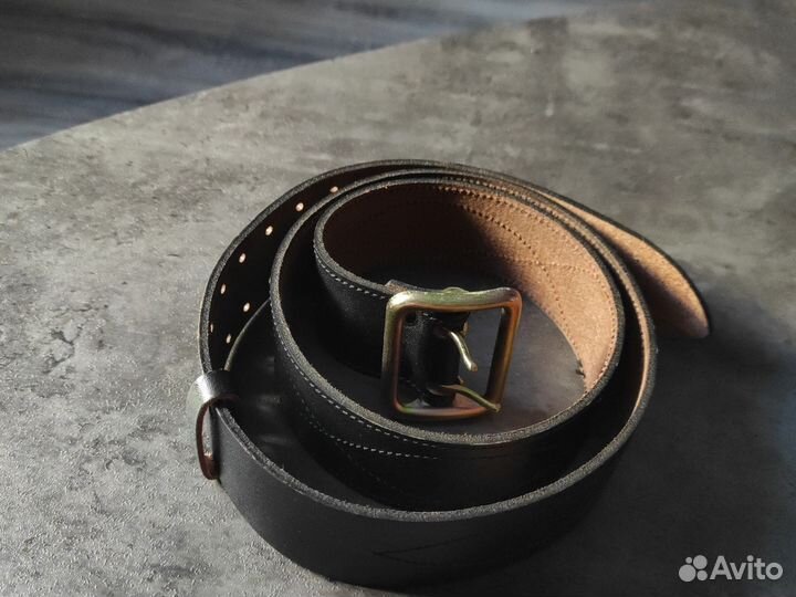 Мужской кожаный ремень офицерский