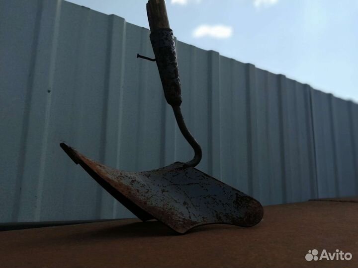 Ручной окучник