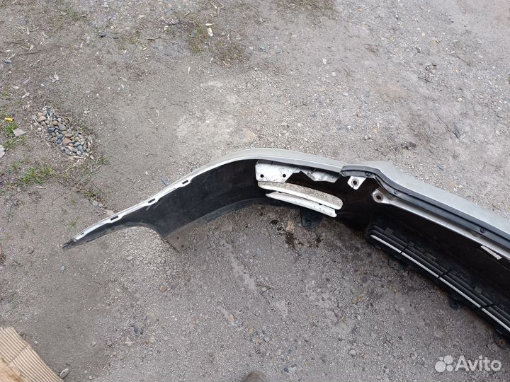Бампер передний toyota avensis 250