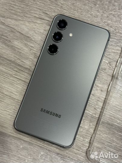 Samsung Galaxy S24, 8/256 ГБ