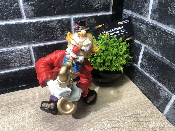 К.2402 Статуэтка клоун саксофонист 19см