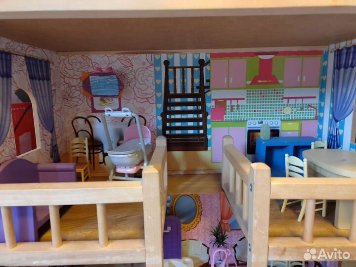 Домик кукольный