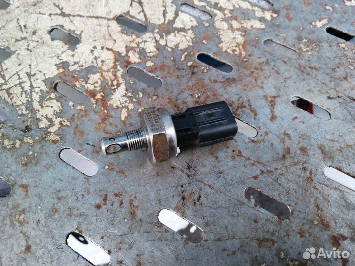 Датчик давления масла Toyota RAV4 XA50 Lexus UX