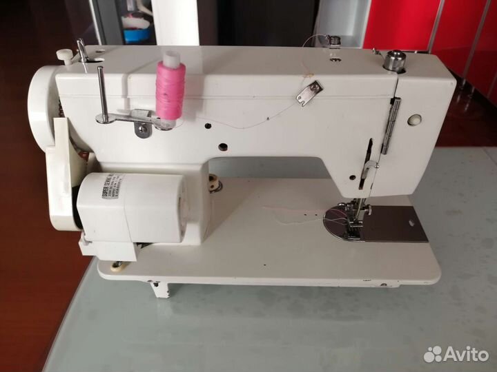 Швейная машина