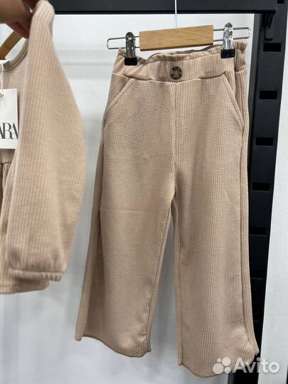 Костюм для девочки в рубчик Zara 110/116/140