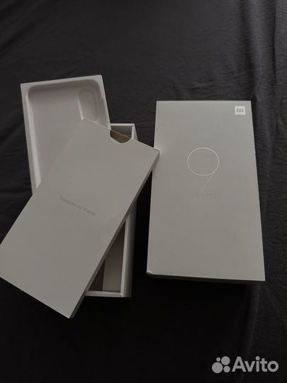 Коробка Xiaomi Mi 9 se