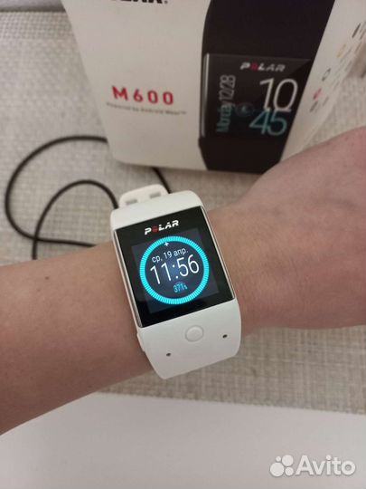 Спортивные часы Polar m600