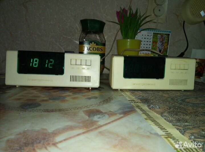 Часы электронные настольные СССР