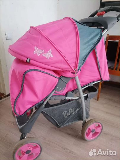 Прогулочная коляска