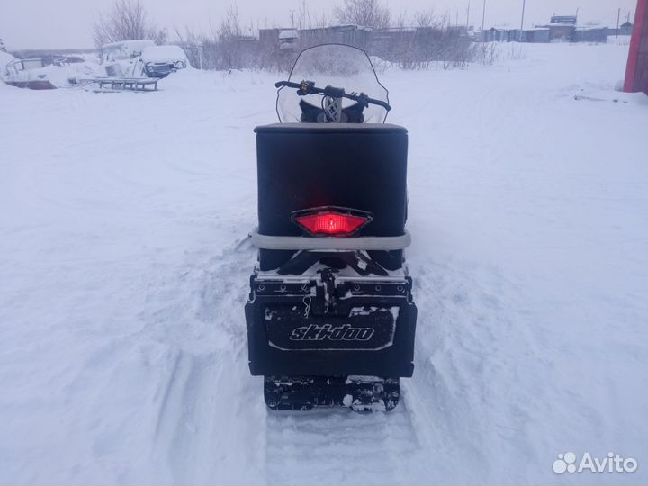 Снегоход SKI-DOO tundra WT550