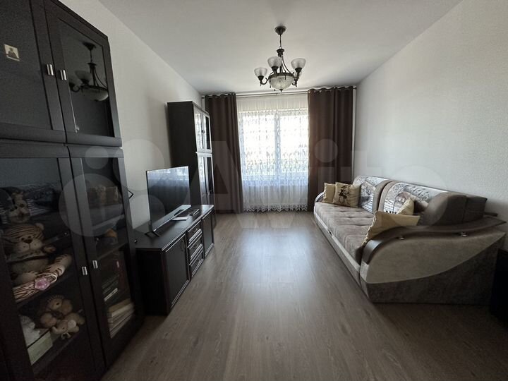 2-к. квартира, 55 м², 8/20 эт.