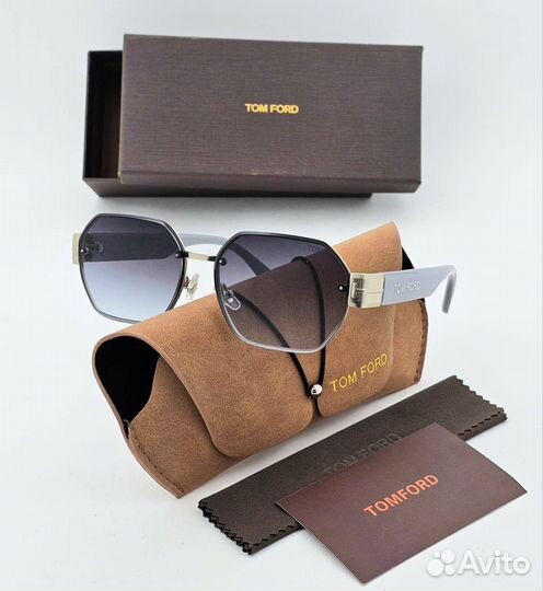 Солнцезащитные очки tom ford