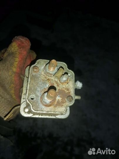 Реле втягивающее газ 21