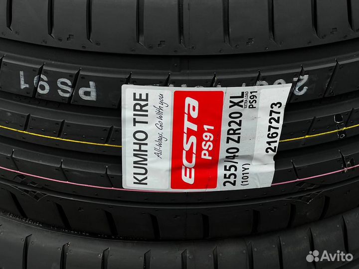 Kumho Ecsta PS91 255/40 R20 и 285/35 R20 101Y