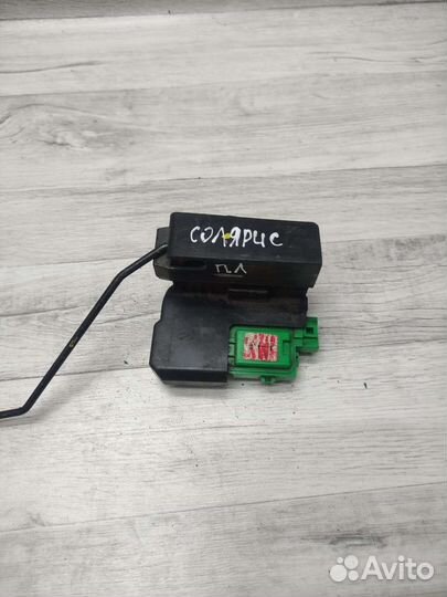 Передний левый замок двери hyundai solaris 1