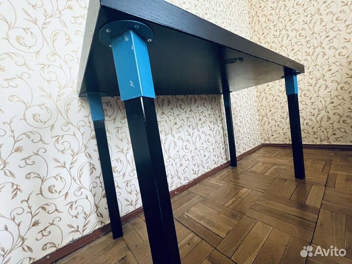 Стол письменный черный