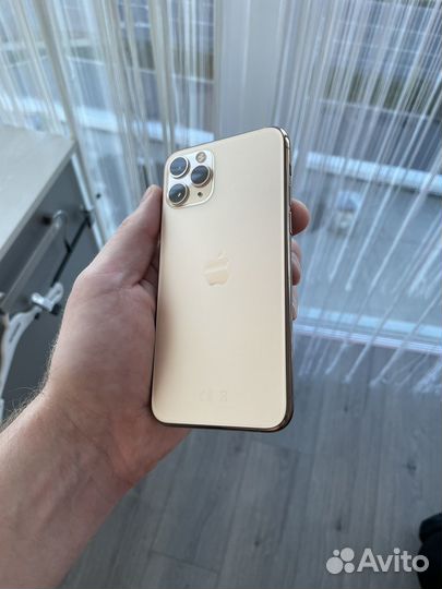iPhone 11 Pro, 64 ГБ