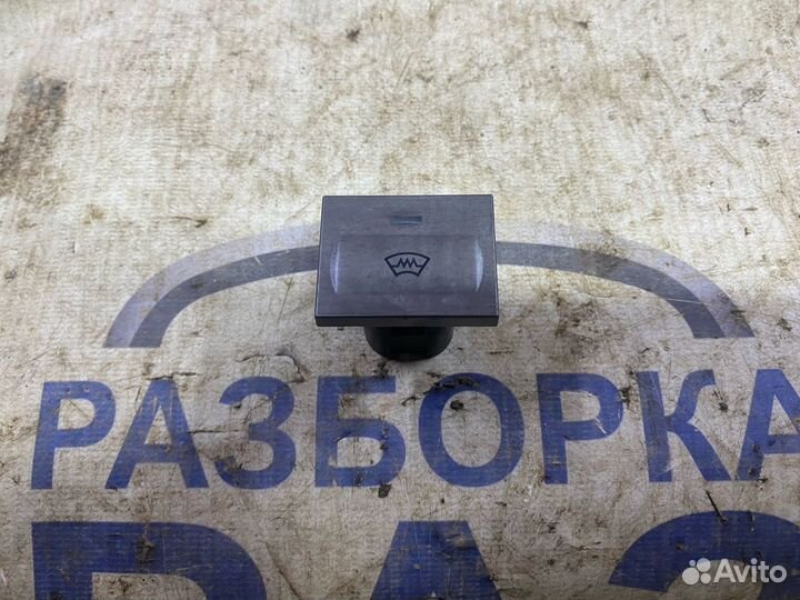 Кнопка обогрева лобового Фокус 2