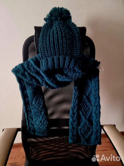 Комплект шапка и снуд