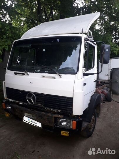 Mercedes-Benz 814, 1990