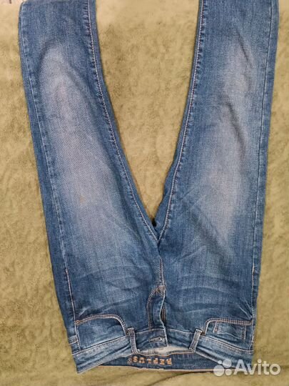 Джинсы женские