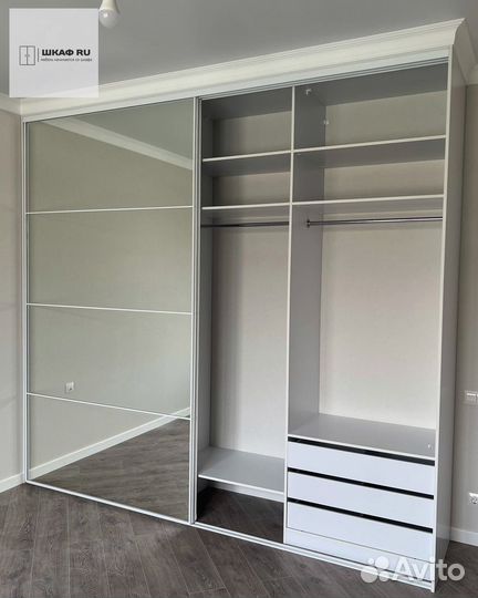 Шкаф купе для одежды