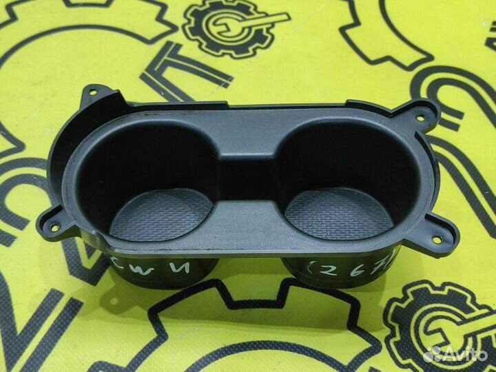 Подстаканник Mitsubishi Outlander CW5W 4B12 2007