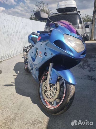 Suzuki gsx-r 750