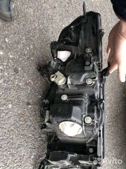 Фара левая Toyota Land Cruiser 200