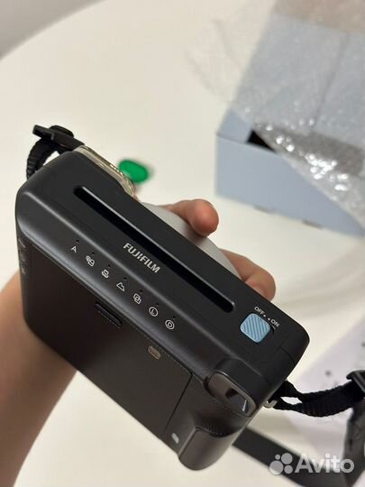 Пленочный фотоаппарат instax square 6 голубой
