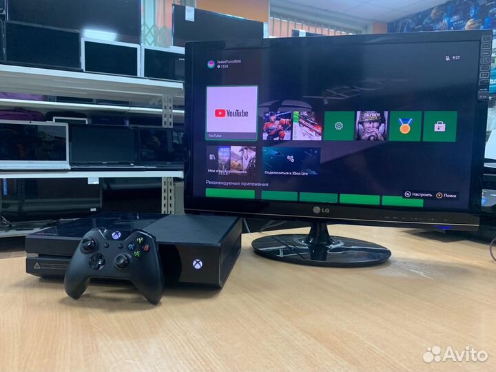 Игровая приставка Xbox One 500gb