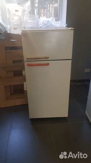 Холодильник бу