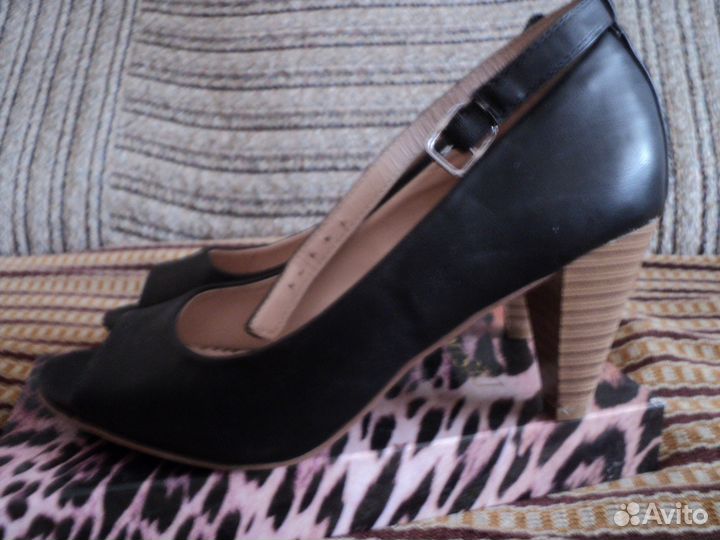 Женские туфли