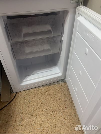Холодильник встроенный бу